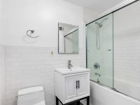 802 Dekalb Avenue image 4 of 6