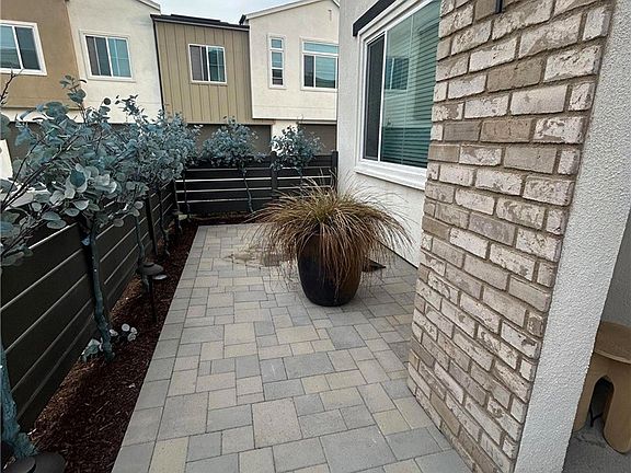3rd image of 784 Mateo St #1