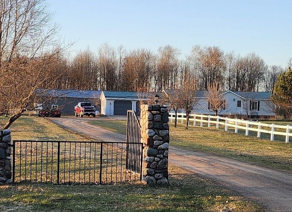 1st image of W8720 Camp Five Road