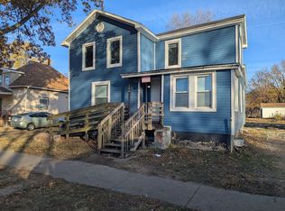 304 E Hill St, Champaign, IL 61820