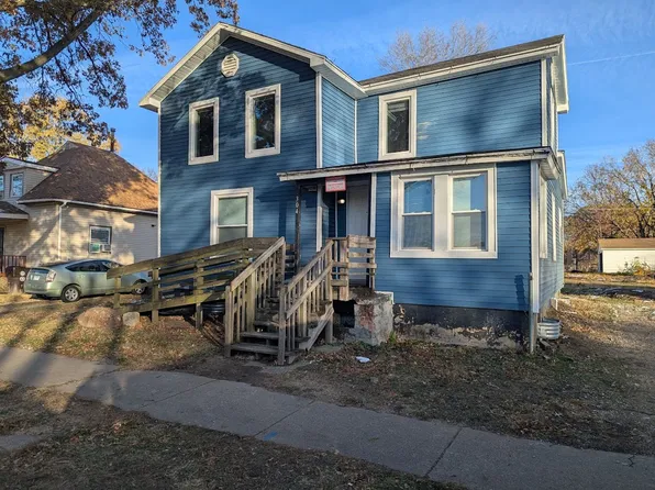 304 E Hill St, Champaign, IL 61820