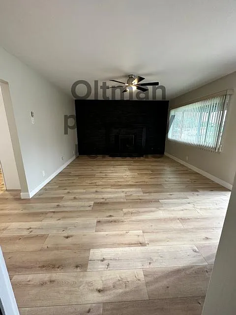 2 bed, 1380 sqft, $2,400 — Photo 4
