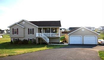 1st image of 19 Sebring Ct