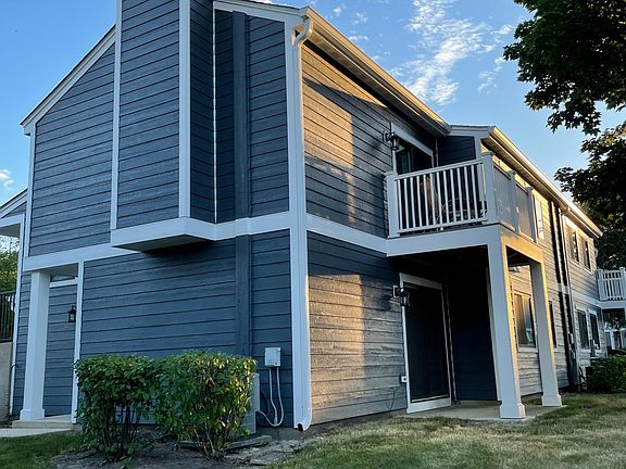 2nd image of 947 Glouchester Cir