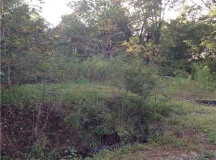 2421 N 14th St, Ocean Springs, MS 39564