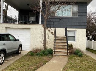 655 E Walnut St, Long Beach, NY 11561