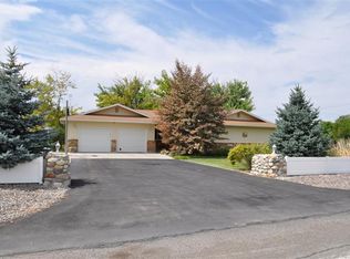 939 Sun Way Dr, Twin Falls, ID 83301