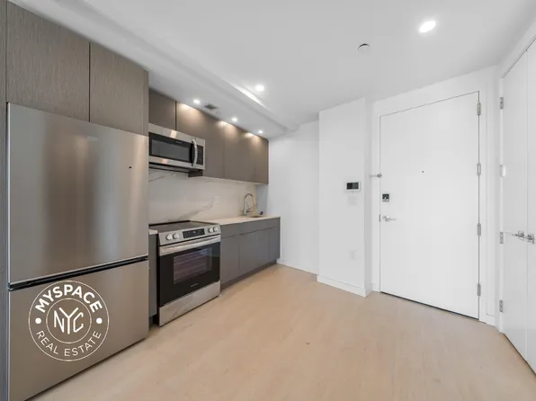 1499 Bedford Avenue image 3 of 35