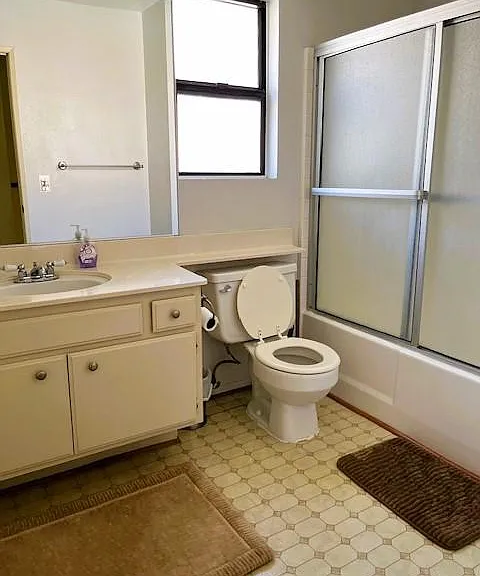 Second full bath.