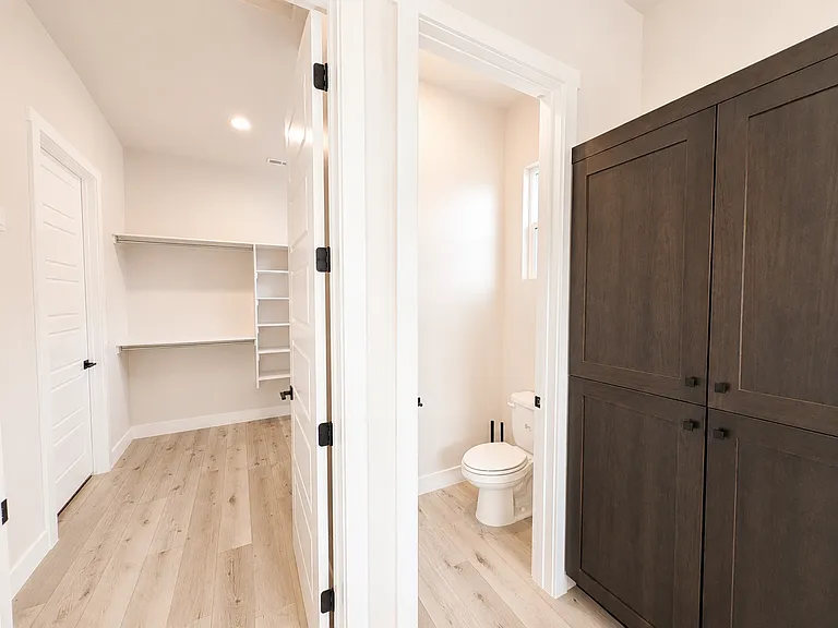 253 S 660 W — Photo 20