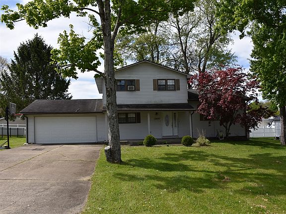2nd image of 12697 Walnut Dr