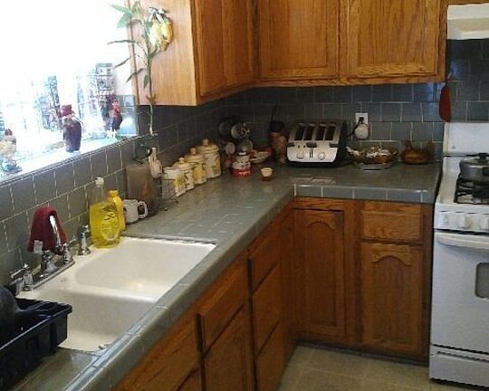 2nd image of 1707 W 106th St