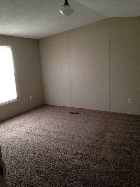2nd image of 601 NE Flower Mound Rd Lot 105
