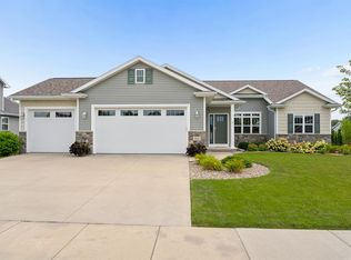 2127 W Kohl Dr, Appleton, WI 54913
