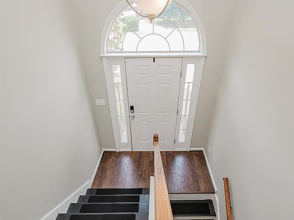 4th image of 552 Old Cahaba Dr