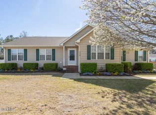 776 Kings Landing Rd, Hampstead, NC 28443