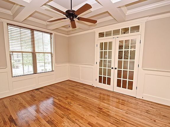 Office w/coffered ceiling