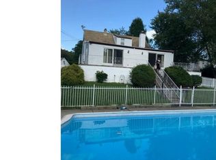 1210 Malinda Rd, Oreland, PA 19075