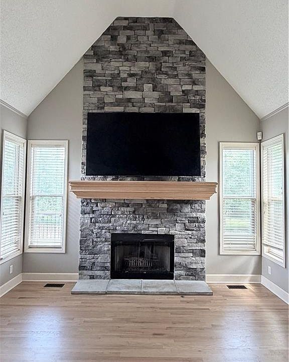2nd image of 2412 SW Winterwood Ct