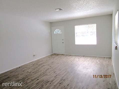 3rd image of 5931 Crestmont St