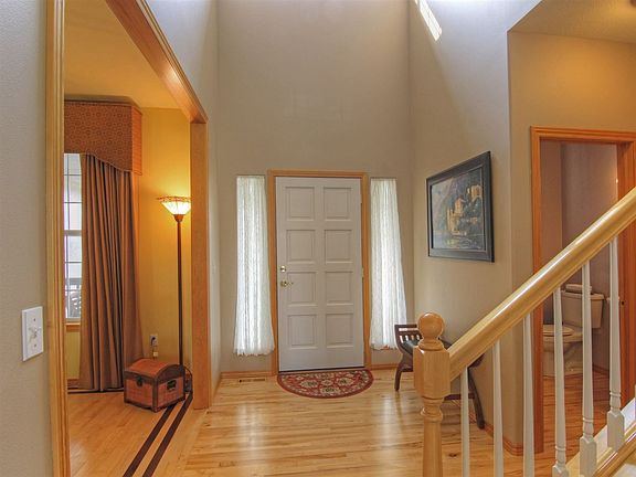 4th image of 24703 E Maxwell Ln