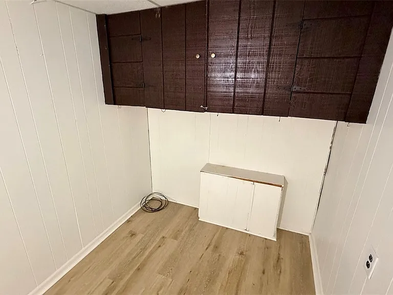 3812 Louisa St — Photo 27