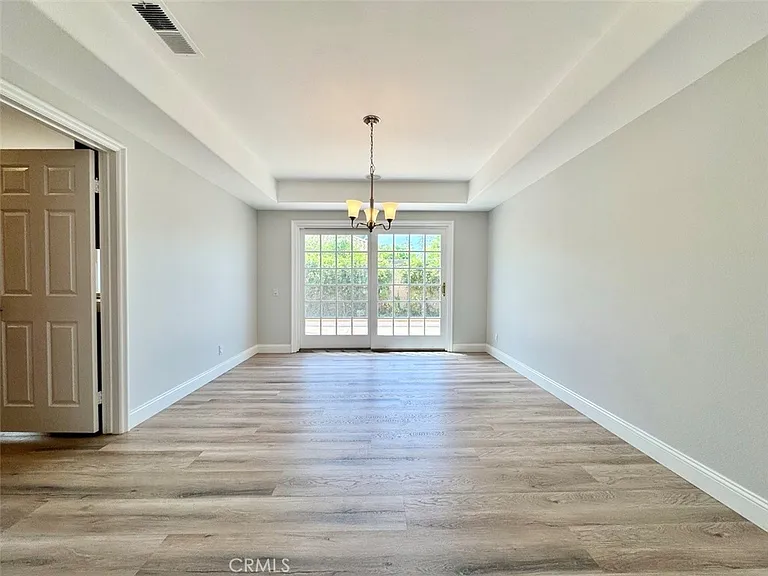22511 Peartree — Photo 6