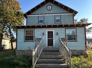 403 4th St, Henry, SD 57243