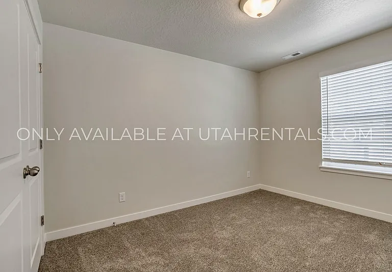 4081 W Harmony Dr — Photo 15