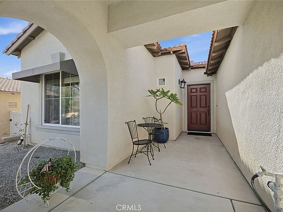 4th image of 64031 Alpine St
