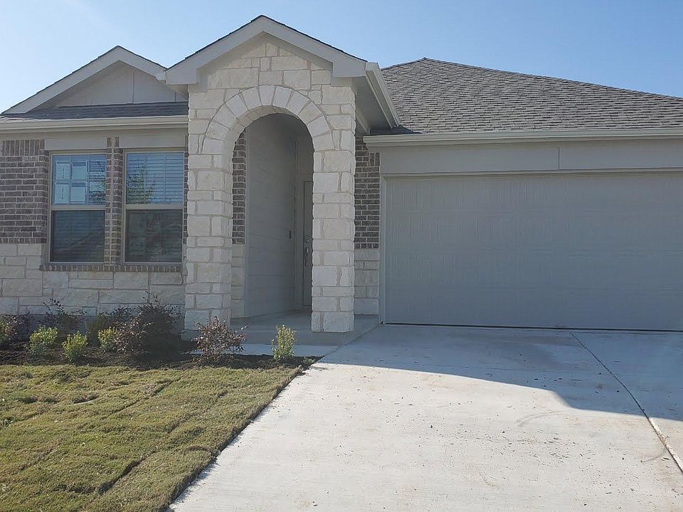 1st image of 21500 Bird Wing Dr