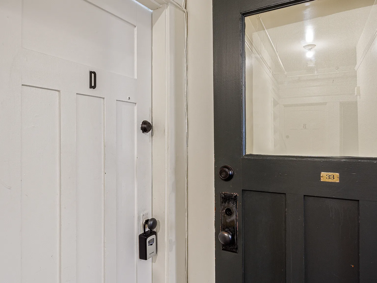 304-308 Bell St // Belltown Adams Apartment // Seattle - 33D — Photo 4