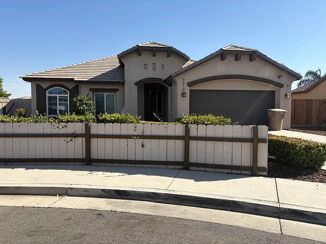 4 bed, 2078 sqft, $800 — Photo 2