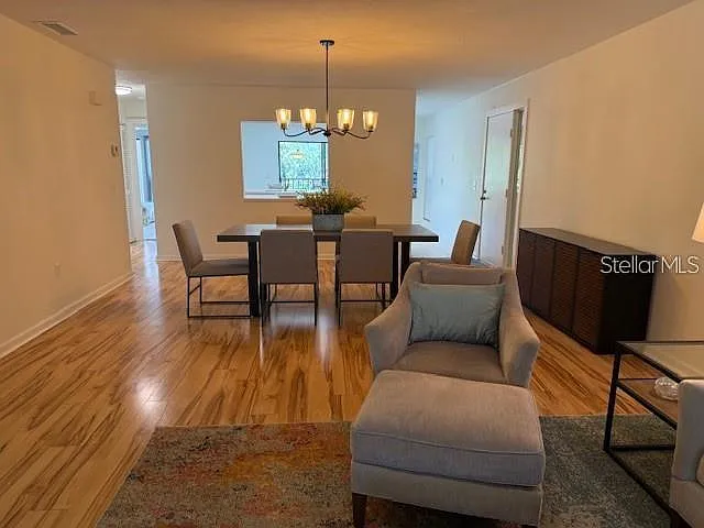 2 bed, 1400 sqft, $1,950 — Photo 4