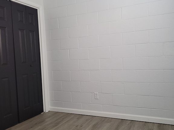 3rd image of 1225 S 5th Ave #105