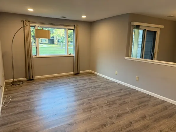 1106 Sayre Dr, Princeton, NJ 08540