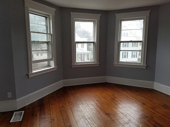 2nd image of 188 Tremper Ave #1