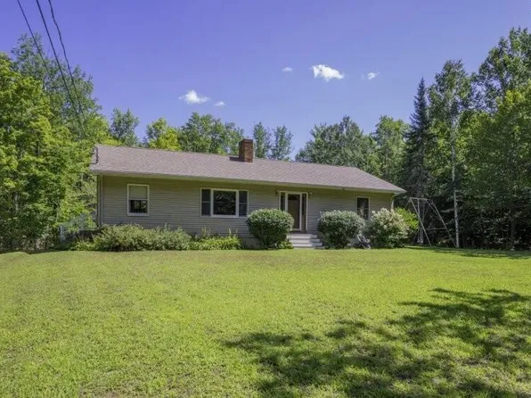 13 Belgrade Road, Manchester, ME 04351