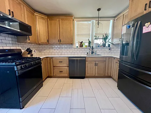 3445 Cresson St Photo 1