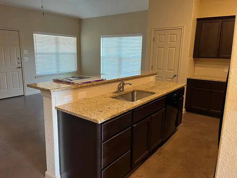 3008 Eagles Ridge Dr #3008 — Photo 16