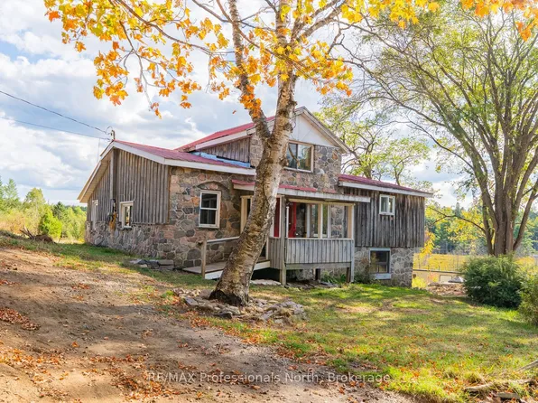 1127 Fallowfield Rd, Highlands East, ON K0M 1S0