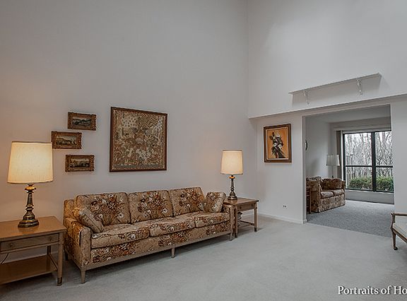 3rd image of 2712 Burton Dr