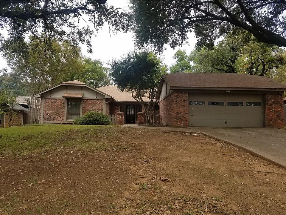 1st image of 2928 Brookshire Dr