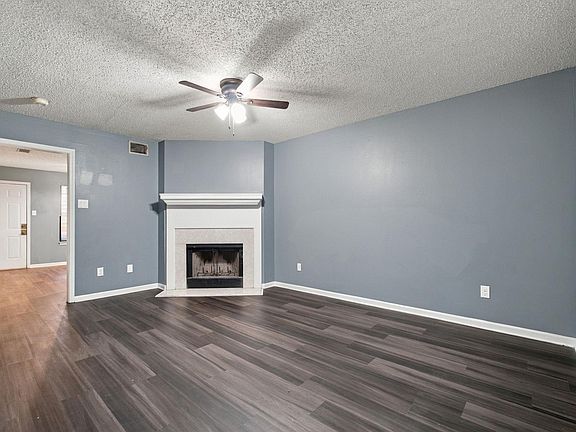 5th image of 1809 Reservoir Rd