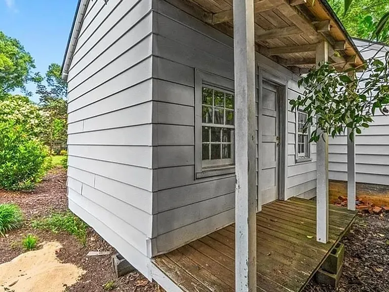 703 Woodland Dr — Photo 16