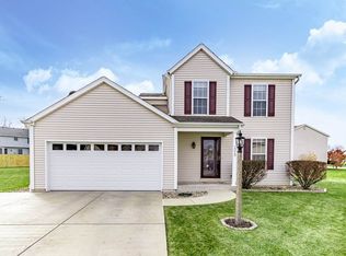1213 Wood Edge Cir, Mishawaka, IN