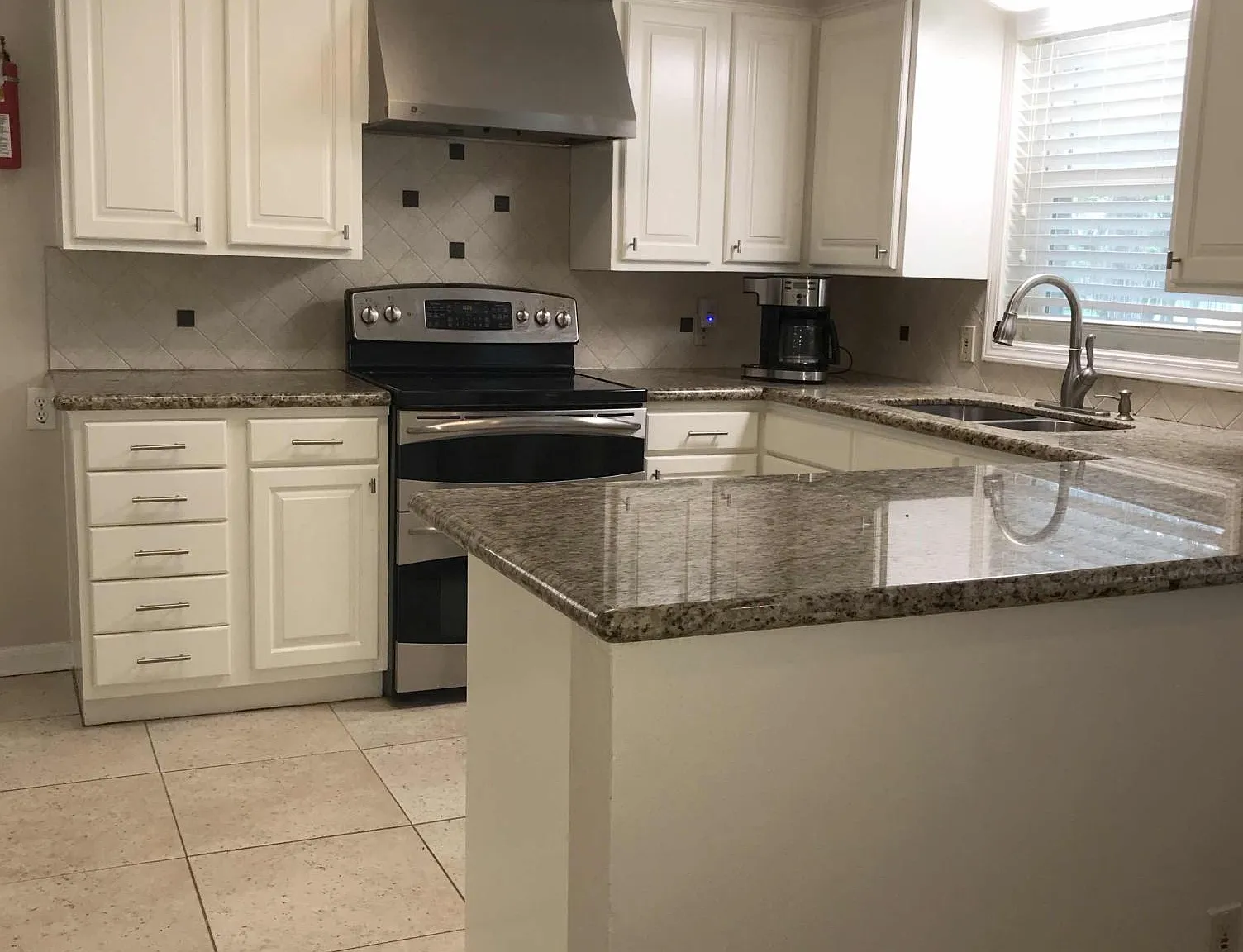2239 Southgate Blvd — Photo 4