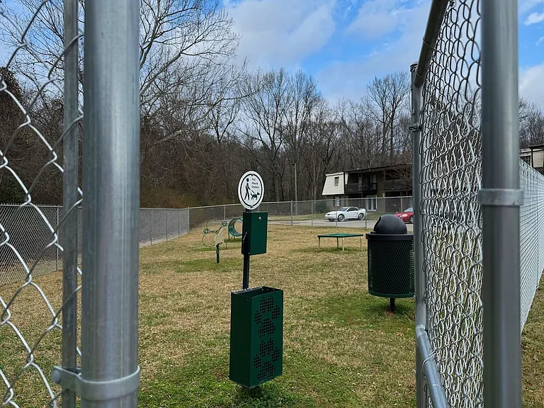 Spring Lake Cove Apartments — Photo 30