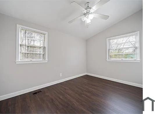 976 McKay Dr SE — Photo 19