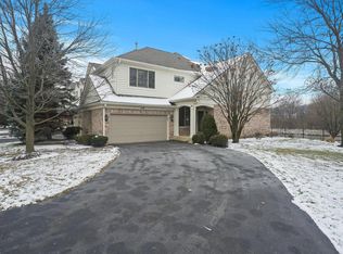 149 Fairway Dr, La Grange, IL 60525